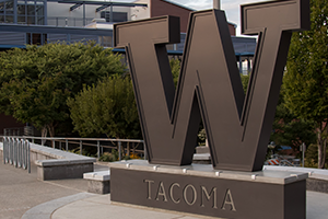 outdoor steps at UW Tacoma